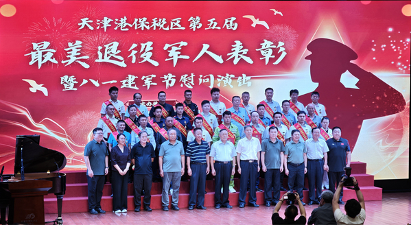 杨垒获奖照片a.jpg